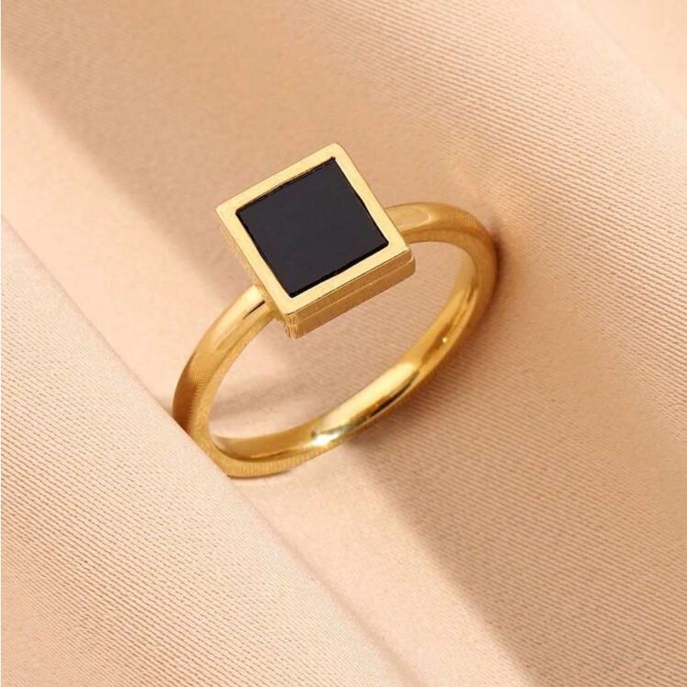 Stellar stainless steel minimalist ring🌙